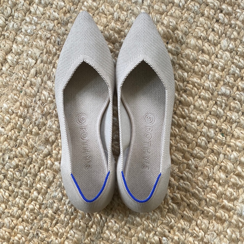 Rothys “The Point” size 9